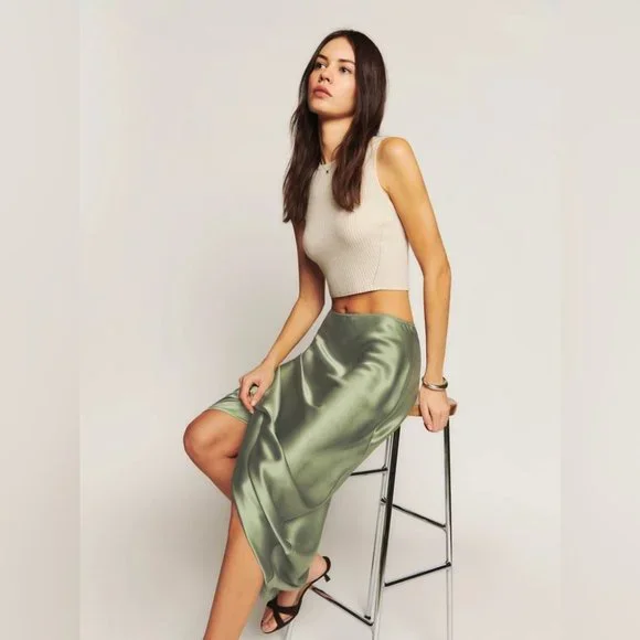 ❌SOLD❌ NWOT Reformation Layla Silk Skirt - Picture 5 of 12